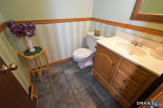 159 Robertson Street 159, Bristol, CT 06010