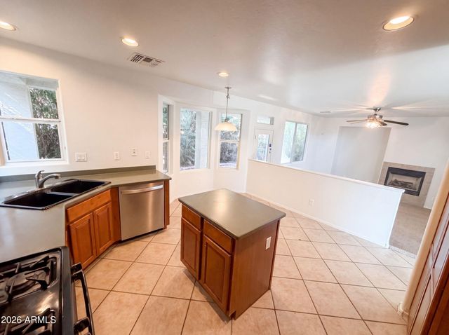 1214 E FRANCES Lane, Gilbert, AZ 85295
