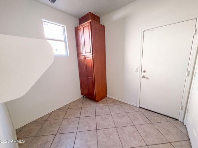 1214 E FRANCES Lane, Gilbert, AZ 85295