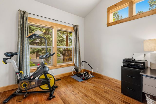 21125 Bear Creek Road, Bend, OR 97701