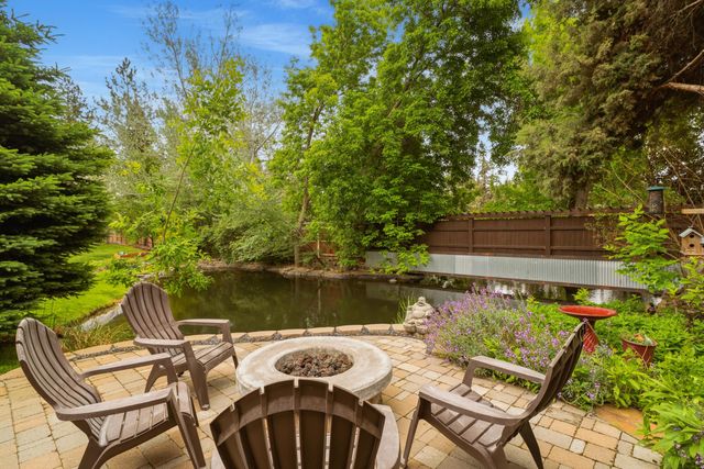 21125 Bear Creek Road, Bend, OR 97701