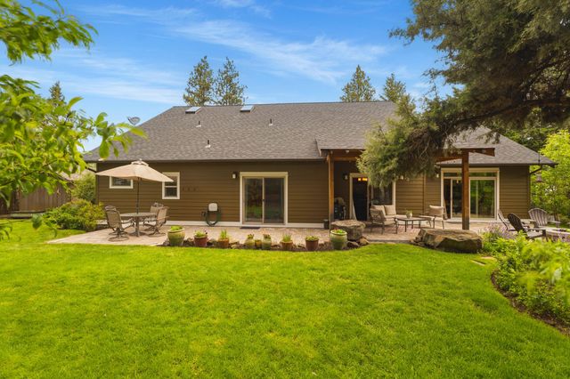 21125 Bear Creek Road, Bend, OR 97701
