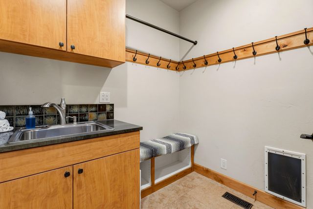21125 Bear Creek Road, Bend, OR 97701