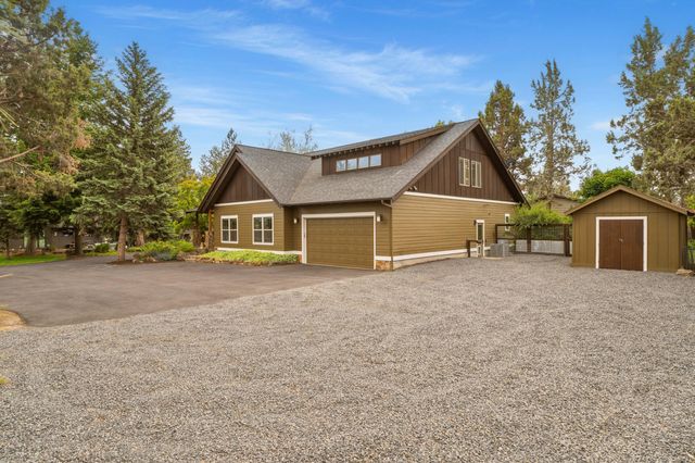 21125 Bear Creek Road, Bend, OR 97701