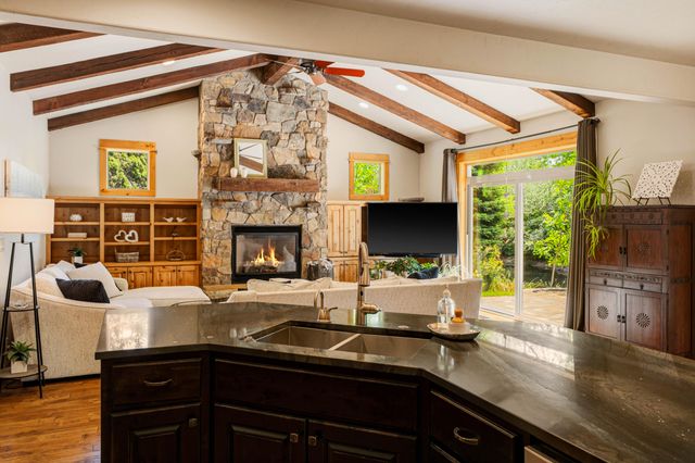 21125 Bear Creek Road, Bend, OR 97701