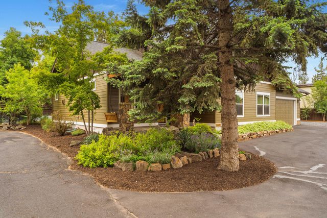 21125 Bear Creek Road, Bend, OR 97701