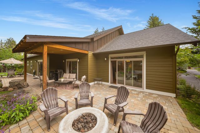 21125 Bear Creek Road, Bend, OR 97701