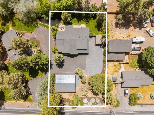 21125 Bear Creek Road, Bend, OR 97701