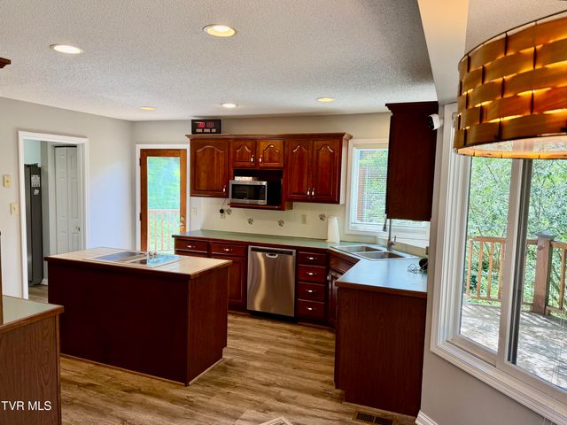 397 Pitt Road, Kingsport, TN 37663