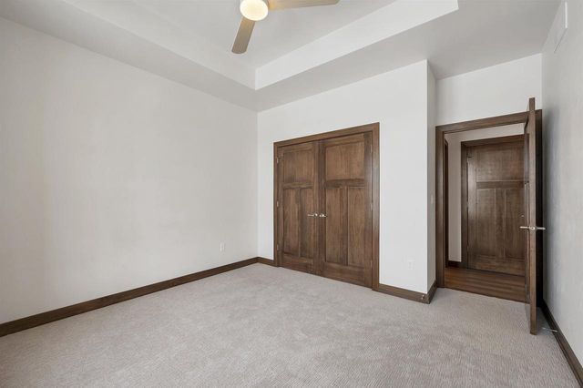 1617 N HONEYSUCKLE CIRCLE, De Pere, WI 54115