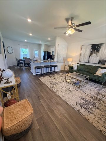 3007 Saline, Fayetteville, AR 72701