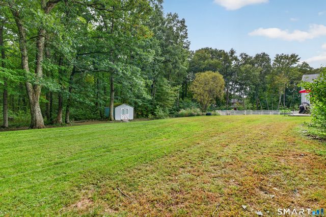 18 Rockridge Terrace, Prospect, CT 06712