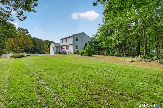 18 Rockridge Terrace, Prospect, CT 06712