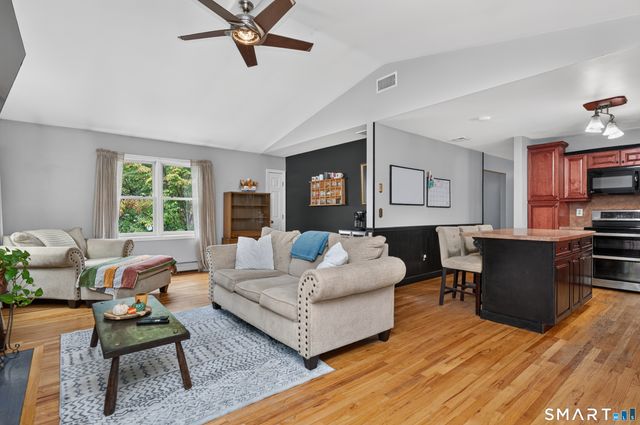 18 Rockridge Terrace, Prospect, CT 06712