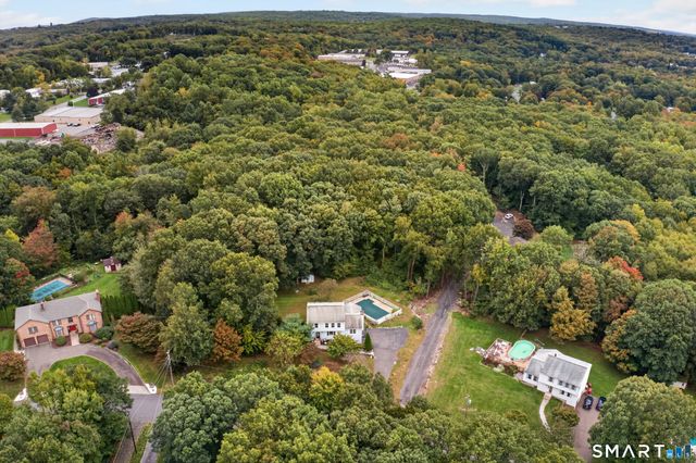 18 Rockridge Terrace, Prospect, CT 06712