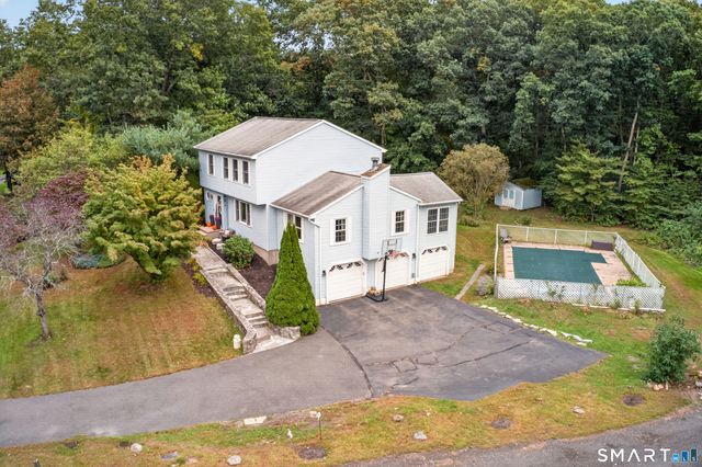 18 Rockridge Terrace, Prospect, CT 06712