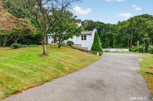 18 Rockridge Terrace, Prospect, CT 06712