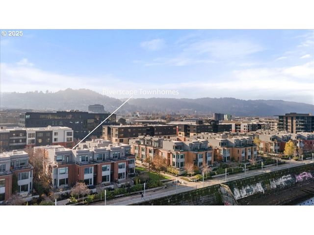 1622 Nw RIVERSCAPE St, Portland, OR 97209