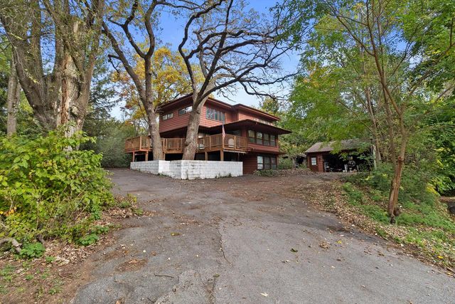 W351S10308 Tuohy ROAD, Eagle, WI 53119