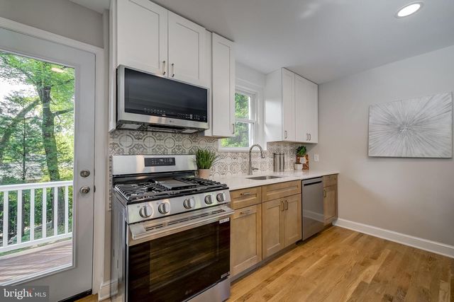 10613 S DUNMOOR DR S, Silver Spring, MD 20901