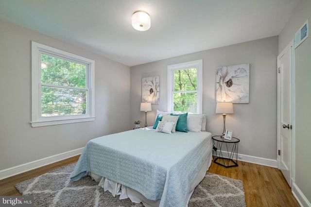 10613 S DUNMOOR DR S, Silver Spring, MD 20901