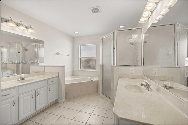 4300 NW 4th Cir, Ocala, FL 34475