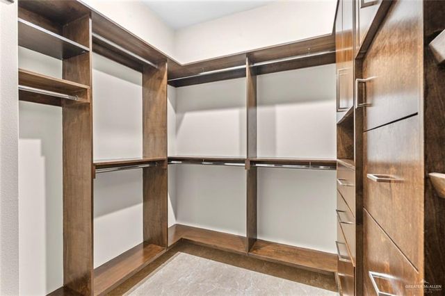 1425 Encanto Service Road, Weslaco, TX 78596