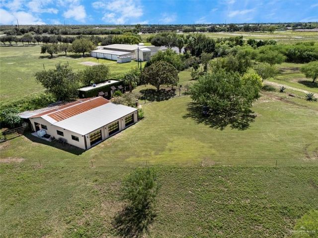 1425 Encanto Service Road, Weslaco, TX 78596