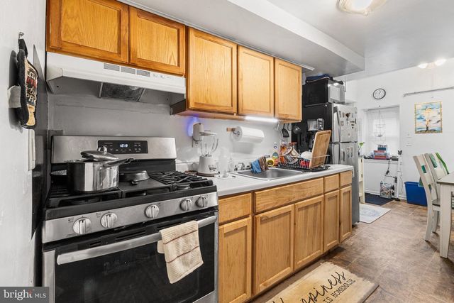 803 N CHURCH ST, Wilmington, DE 19801
