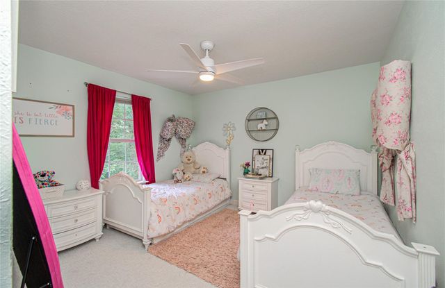 47 W Tallowberry Drive, The Woodlands, TX 77381