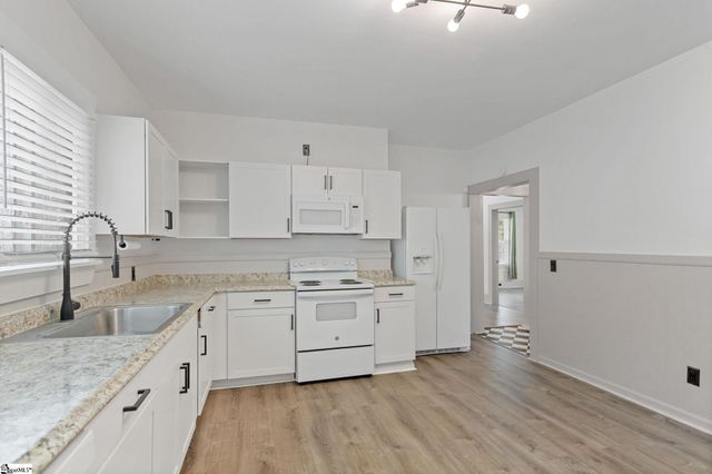 5 Conyers Street, Greenville, SC 29609