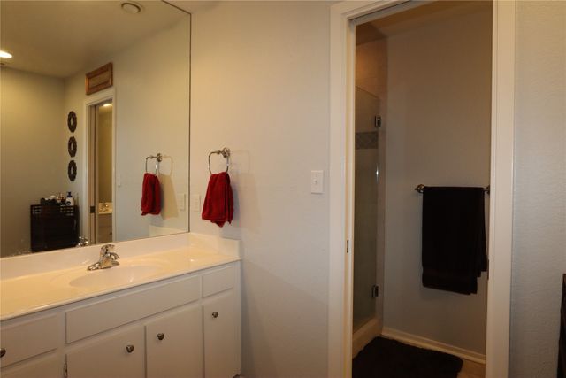 5421 Benbridge Drive, Fort Worth, TX 76107