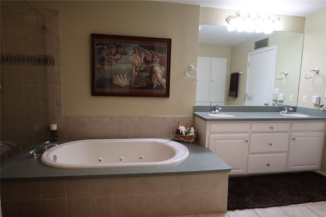 5421 Benbridge Drive, Fort Worth, TX 76107