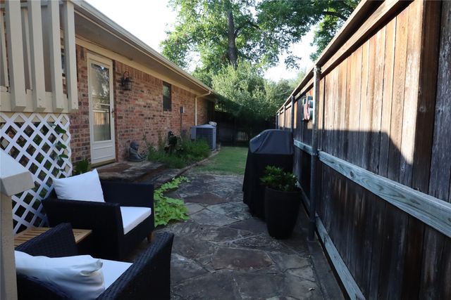5421 Benbridge Drive, Fort Worth, TX 76107