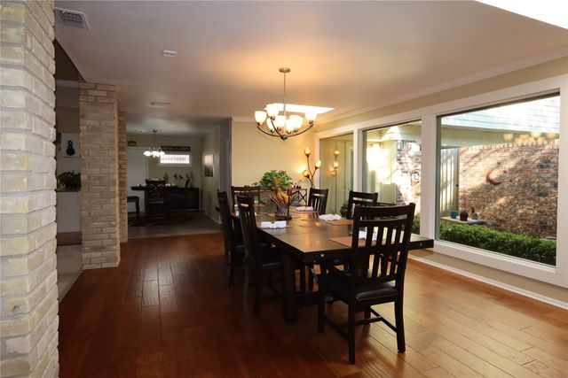 5421 Benbridge Drive, Fort Worth, TX 76107