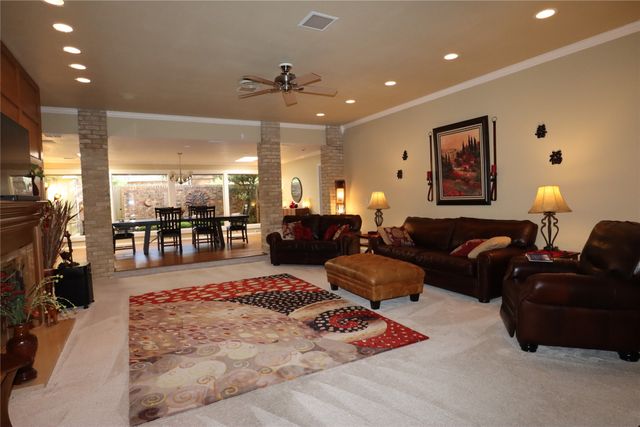 5421 Benbridge Drive, Fort Worth, TX 76107