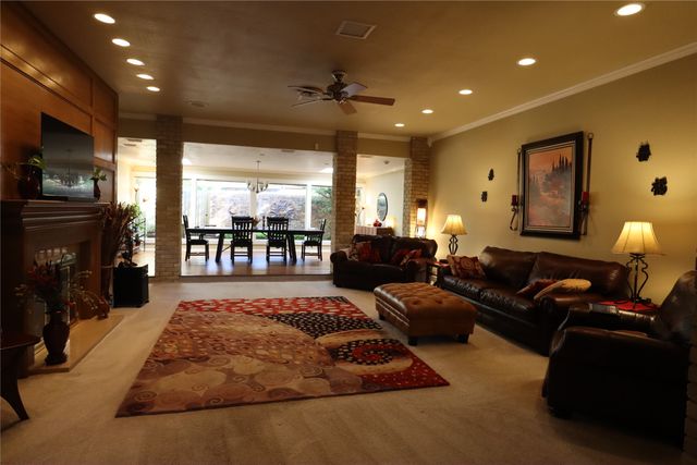 5421 Benbridge Drive, Fort Worth, TX 76107