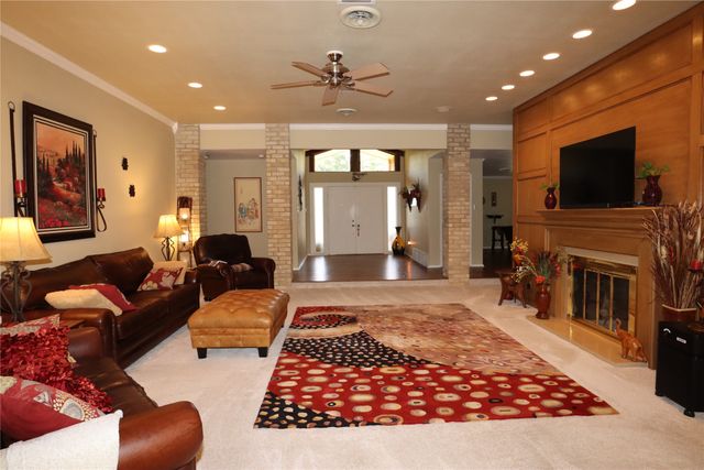 5421 Benbridge Drive, Fort Worth, TX 76107