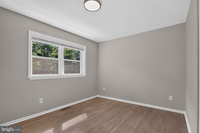 5002 ROLLER RD, Manchester, MD 21102