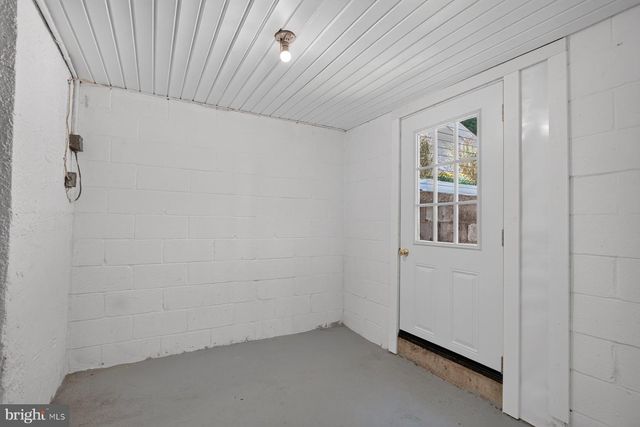 5002 ROLLER RD, Manchester, MD 21102