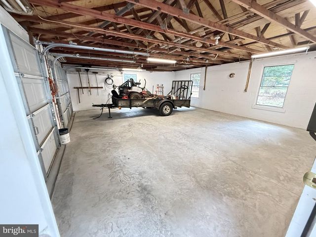 5002 ROLLER RD, Manchester, MD 21102