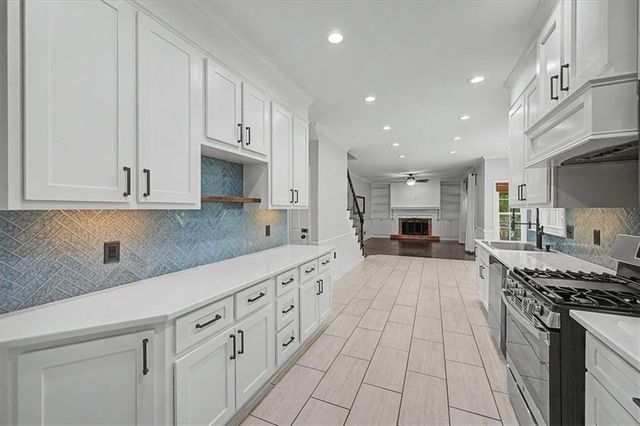 1007 Poplar Grove, Woodstock, GA 30189
