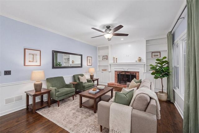 1007 Poplar Grove, Woodstock, GA 30189