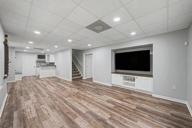 1007 Poplar Grove, Woodstock, GA 30189