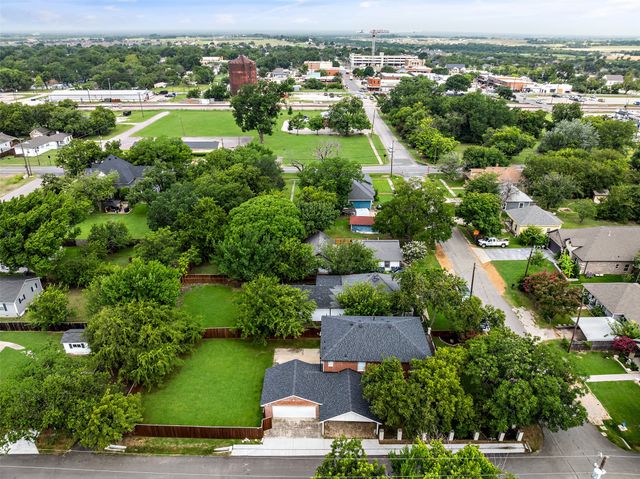 311 E Walnut Street, Celina, TX 75009
