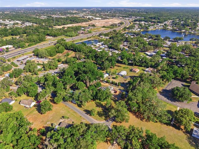 105 W HERMOSA STREET, Lady Lake, FL 32159