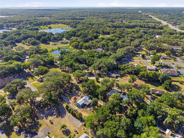 105 W HERMOSA STREET, Lady Lake, FL 32159