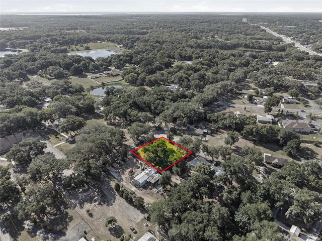105 W HERMOSA STREET, Lady Lake, FL 32159
