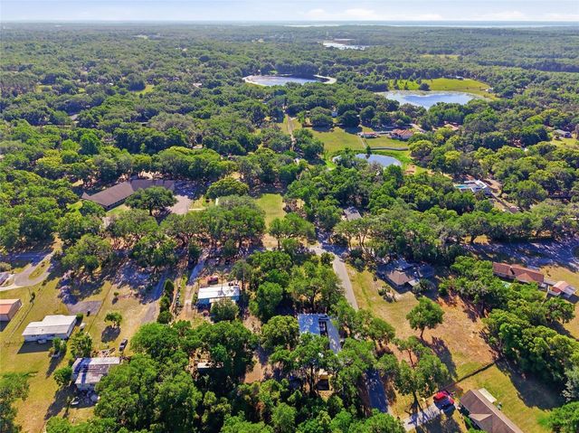105 W HERMOSA STREET, Lady Lake, FL 32159