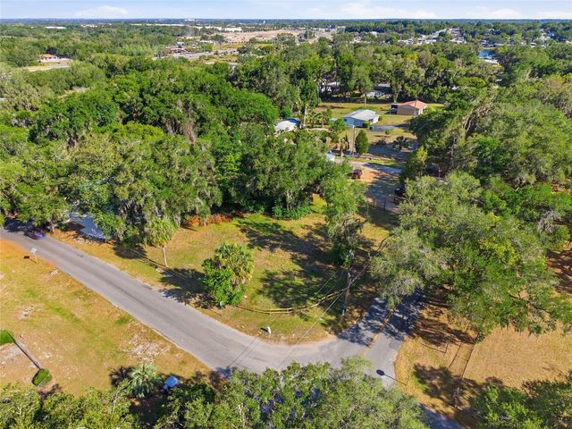 105 W HERMOSA STREET, Lady Lake, FL 32159